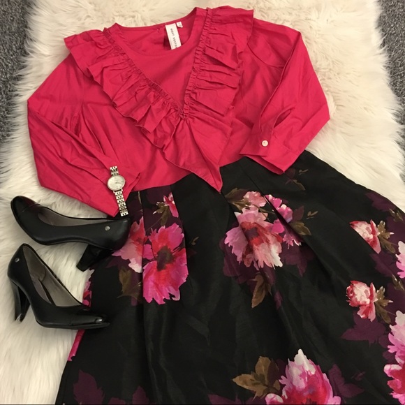 dressbarn Dresses & Skirts - NWT - Floral midi skirt!
